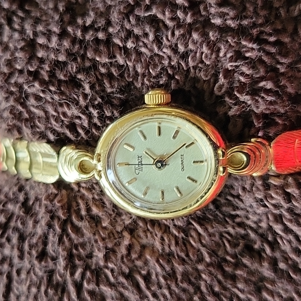 Timex Quartz Watch - 1990's - Picture 2 of 3